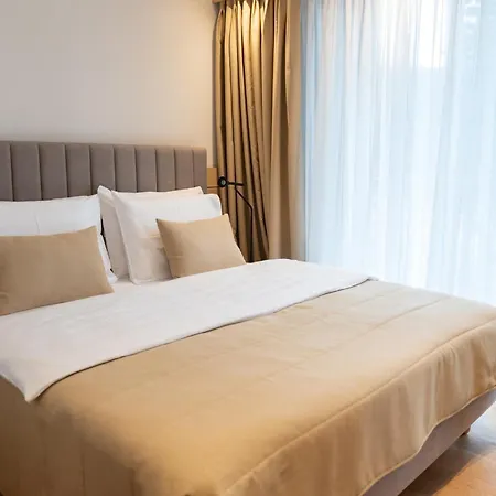 Monterra Hotel apartamentowy 3*